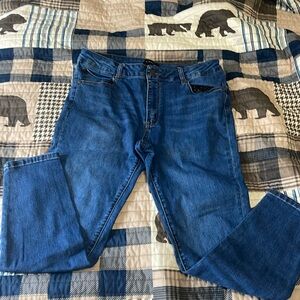 Tahari “Kelly” style classic skinny 12/31